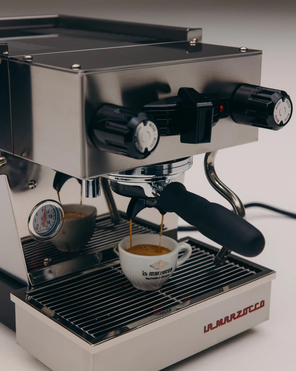 La Marzocco - Linea Mini R (Brushed Stainless Steel) - Café Liégeois Canada Inc.