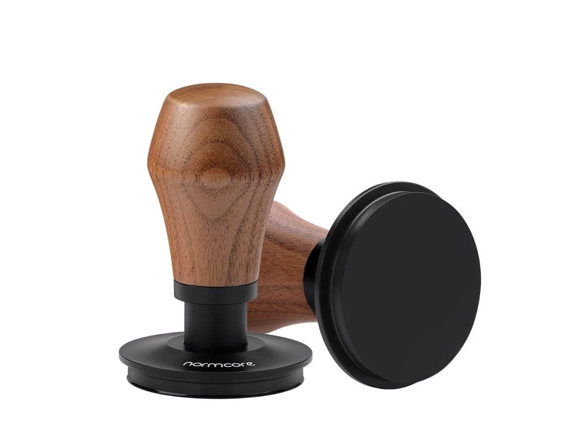 Normcore - Spring Loaded Tamper V4.1 - Walnut Handle & Titanium PVD Coating - Café Liégeois Canada Inc.