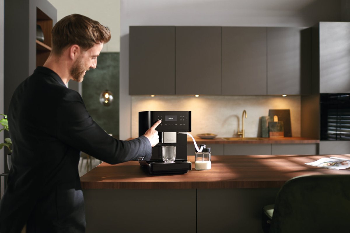 Miele - CM 6160 - Café Liégeois